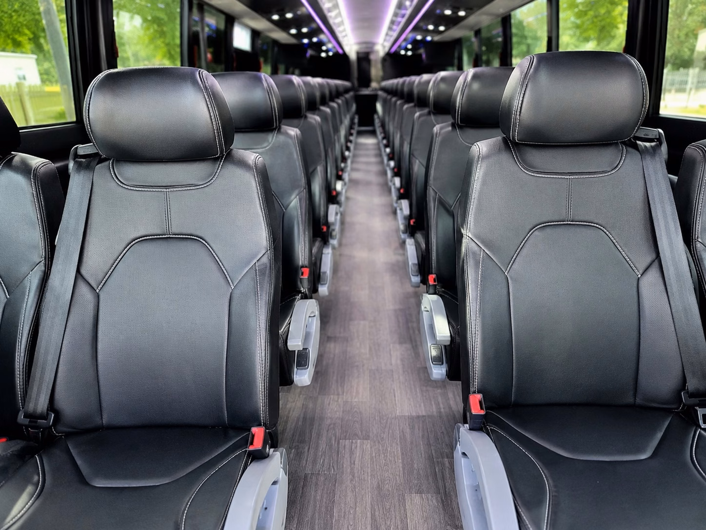 charter bus rentals for loxahatchee school groups heading to west palm beach museums and science centers